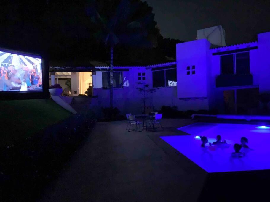 Casa Parais.Espectacular Residencia,Super Equipada كويرنافاكا المظهر الخارجي الصورة